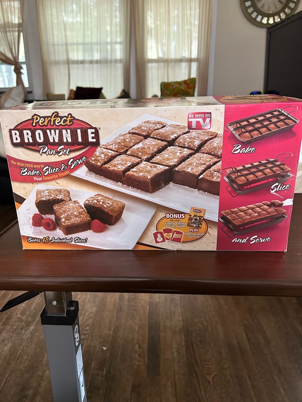 Perfect Brownie Pan Set, pans recipe, books, stencils instructions are included